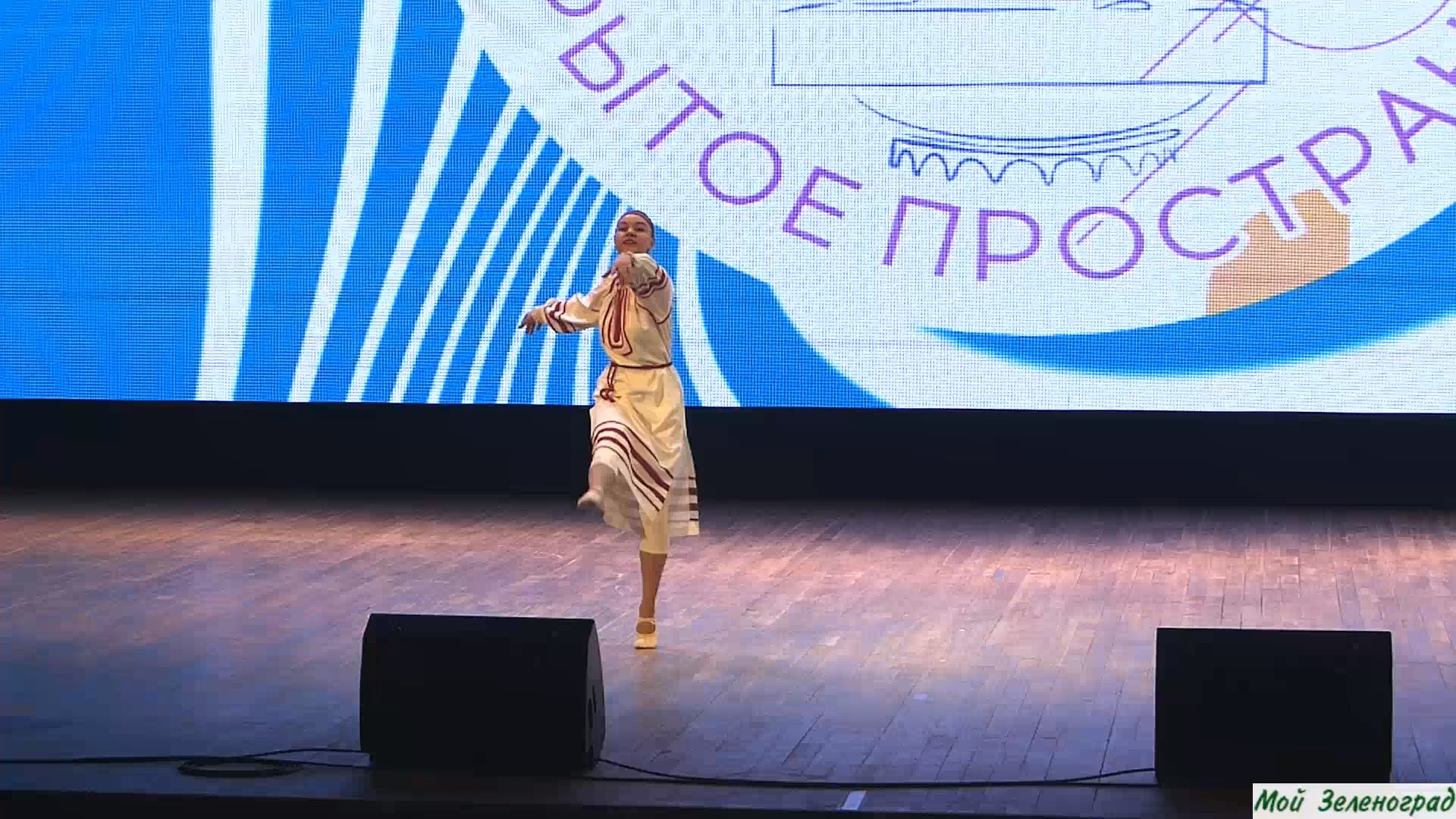 Мария Адиянова - танец «Белая птица»