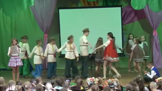 3 смена \ 9 отряд\   "Я иду долиной, на затылке кеппи..."