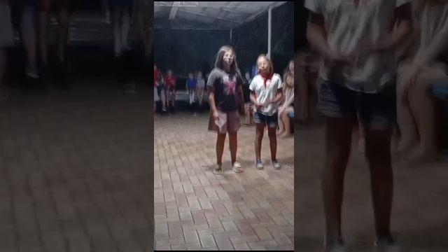 1000003710.mp4