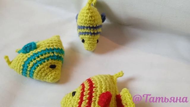 Рыбка брелок. Крючком.