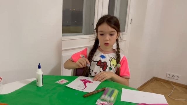 Делаем балерину из бумаги