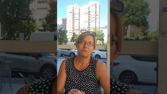 В рабочий полдень... даже кофе не дали выпить.... #кафе