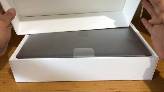 Unboxing MacBook Pro 2017 (Indonesia)