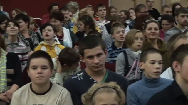 Праздник иконы Казанской Божьей Матери для детей-сирот, репортаж А. Панкиной, 2014 год.