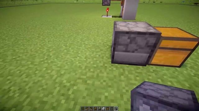 Minecraft: How To Lock Chest On MCPE & JAVA | No Commands