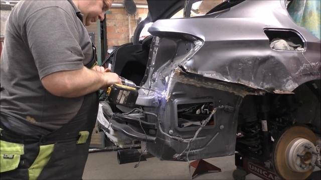 BMW 3. F 30. The body repair. Ремонт кузова.