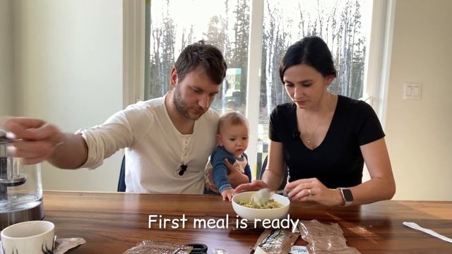 Ukrainians try military food | Alaskan cold weather MRE