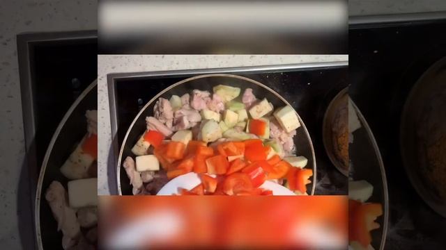 Куриное филе с баклажанами