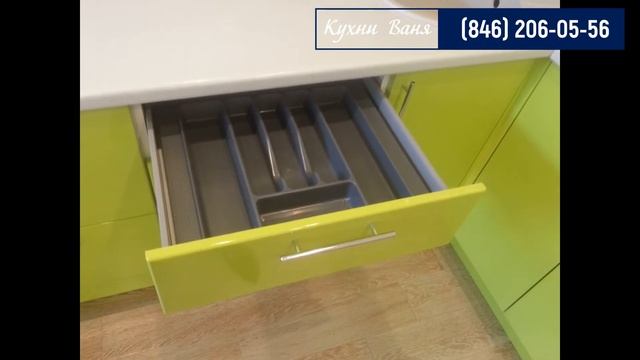 Обзор Кухни Ваня. Легкая кухня с надежной фурнитурой.