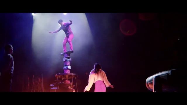 A Magical Cirque Christmas at CIBC Theatre in Chicago