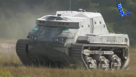 DARPA показала испытания беспилотника-«танка»