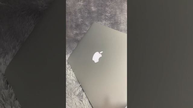 Macbook Air 13 inchi 2015 intel i5 ram 4gb ssd 128gb