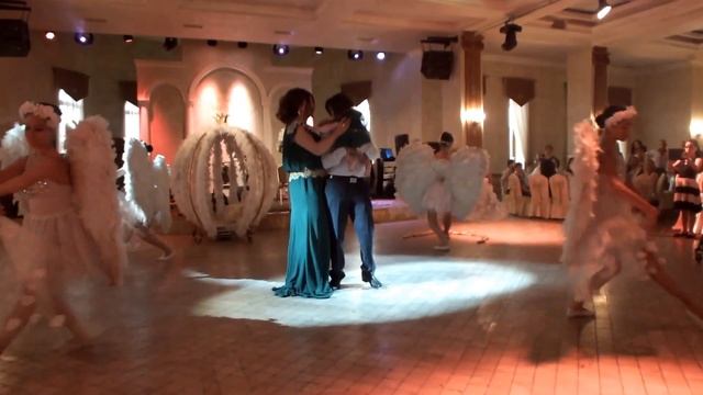 Knunq mutq karqov (Jes show balet) 2016