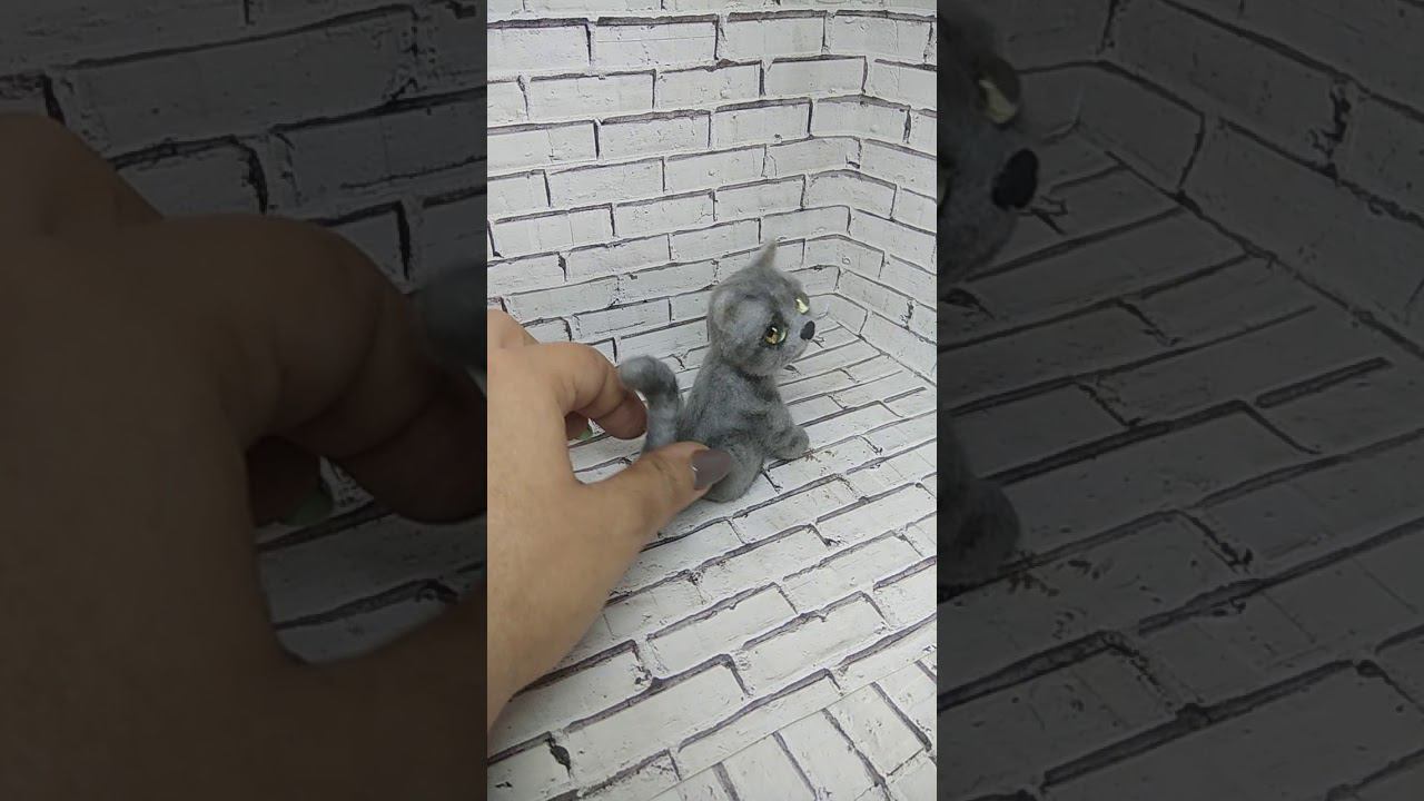 Котейко,  миниатюра из шерсти