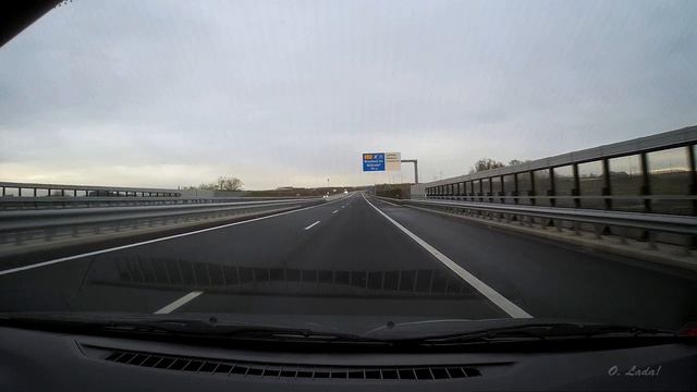 Ветряки перед Веной. Завораживающие виды. Австрия 2019 г. Цветокоррекция(осветл.), ускорение.