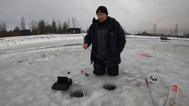 Ловля крупной форели на рабочие приманки. Ловля прудовой форели. Съёмки атаки и поведения форели.