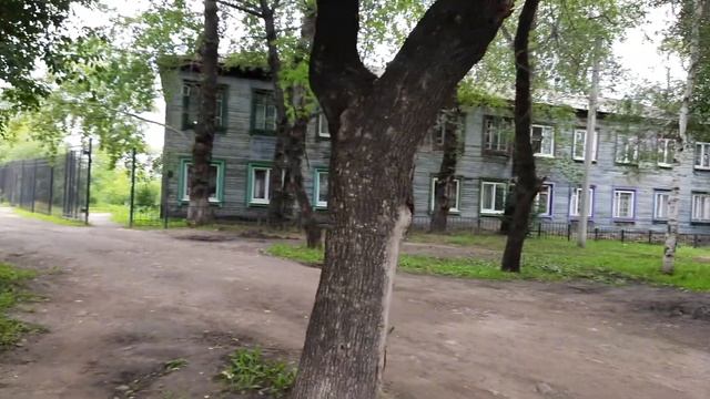 Иркутские бараки, построенные в 1920-1960 г. и рассчитанные на 15-20 лет, эксплуатируемые до сих по