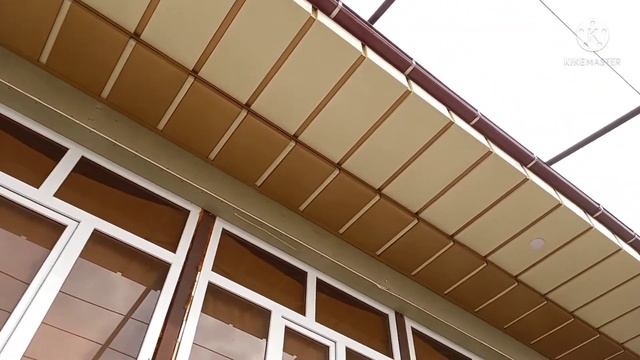 Поталок туника фон, Обшивка козерог из металлических листов.