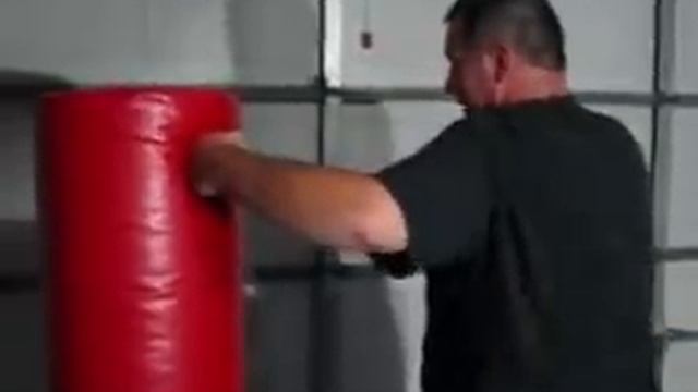 Speed Punching: Four different strikes in less than a second
