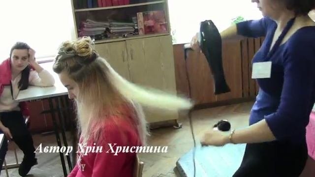 Укладання довгого волосся