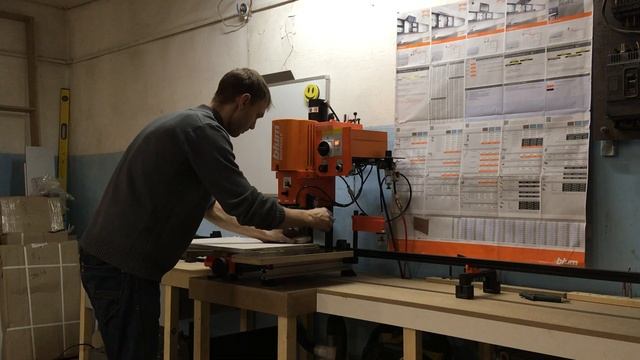 Minipress P в работе. Сверлим отверстия и запрессовываем футорки МДМ.