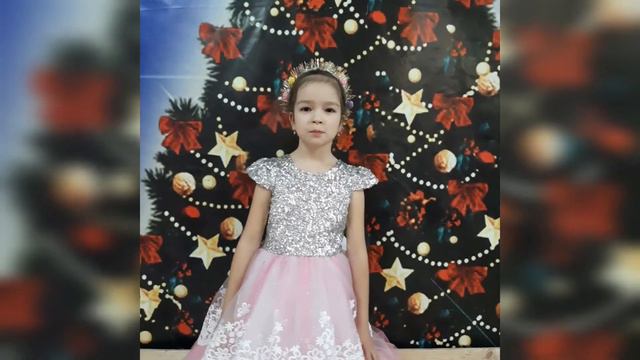 Новогоднее поздравление учащихся 1а класса МБОУ СОШ № 4 с.Верхнеяркеево