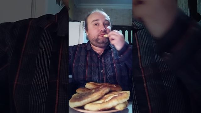 ПП мукбанг. Обжор. пирожки с кофиём