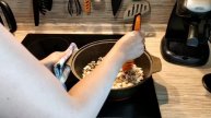 Запеченные шампиньоны с сыром. Домашний рецепт