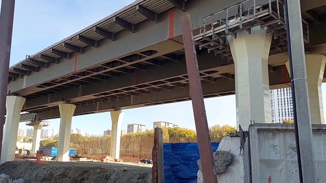 НОВОСИБИРСК/НОВЫЙ ЧЕТВЁРТЫЙ МОСТ/ХОД СТРОИТЕЛЬСТВА НА ЛЕВОМ БЕРЕГУ 03.10.2022/NOVOSIBIRSK 4TH BRIDG