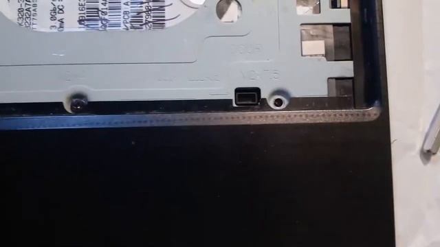 How To Disassemble Laptop (Acer Aspire One D271)/ Hard Disk Change