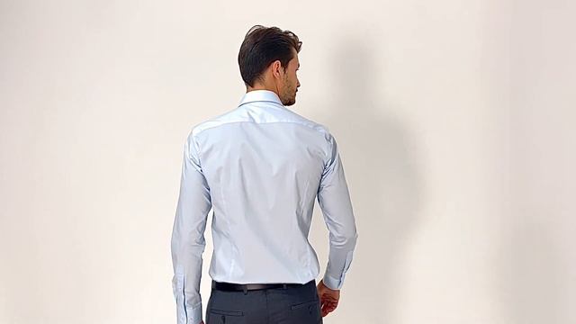 Голубая мужская рубашка приталенного силуэта Super Slim Fit