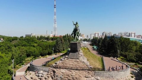 Уфа Футажи виды города 2017 Памятник Салават Юлаев