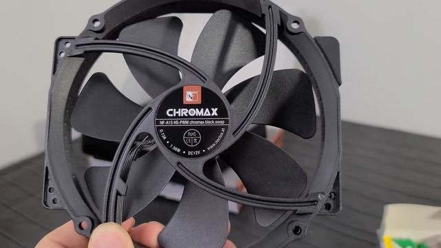 Noctua NF-A15 HS-PWM - Chromax 140mm Black Fans