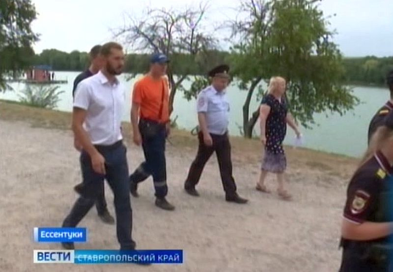 На городском озере Ессентуков ловят нетрезвых отдыхающих и детей без присмотра