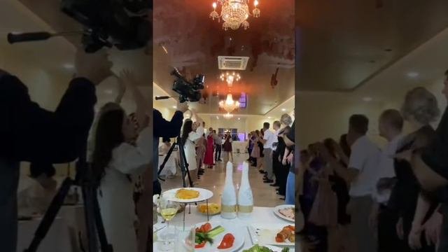 Ах эта свадьба пела и плясала 💃🍾🕺 Титовы.