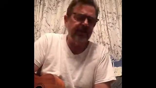 Going From A Guitar To An Alvarez Baritone Ukulele