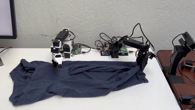 Робот для складывания одежды, которого можно сделать в домашних условиях.