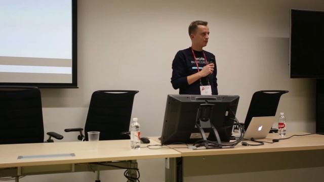 Архитектура современного e-commerce на примере Lamoda, Михаил Леонов. HighLoad 2017