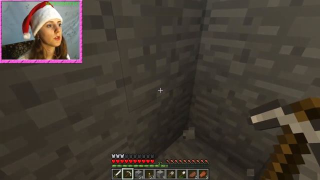 ч.15 Выживание с Миникотиком в Minecraft 1.7.4 - Нашла Сундучок
