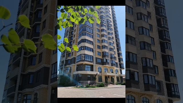 Евро-двухкомнатная 68 м.кв. в Краснодаре , ЦЕНТР , Березанская 41 . Ремонт/мебель всё остается