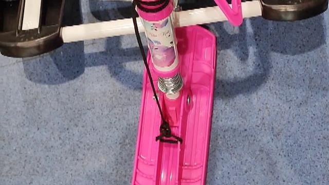 Обзор игрушки Снегоход розовый