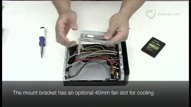 How to Install SSD's into iStarUSA S-0112-DT Mini-ITX