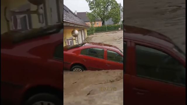 Европа поплыла: на Испанию и Австрию обрушились наводнения