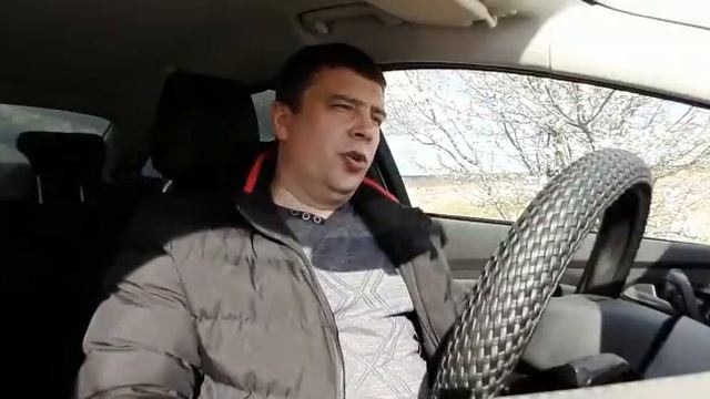 "Старый клён" исполняет Андрей Котов