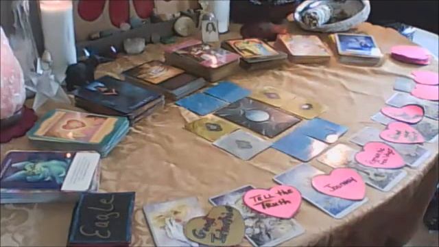 Capricorn  Nov  2017 Monthly reading L Js Third EYE spread