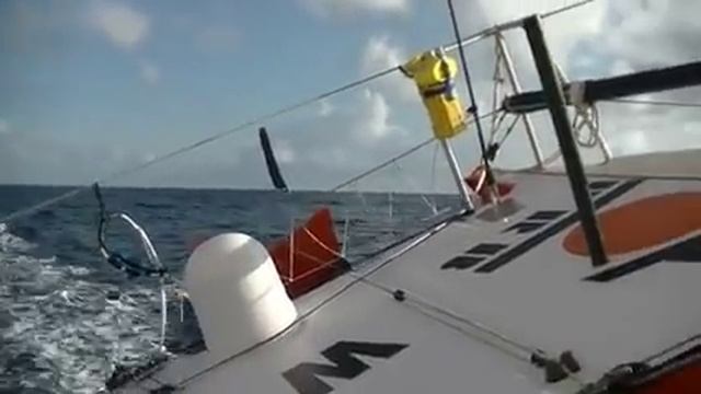 Vincent Riou et Armel Le Cléach à vue - Vendée Globe