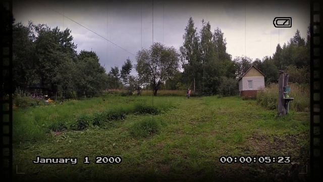 Канатная дорога у дома в деревне.