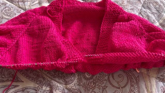Укороченный кардиган спицами из хлопка. Lanoso.