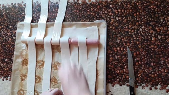 Пирог c сосисками