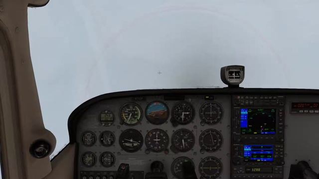 GADING WONOSARI - ADI SUCIPTO NAIK CESSNA SKYHAWK PAS MENDUNG GELAP - X-PLANE 11